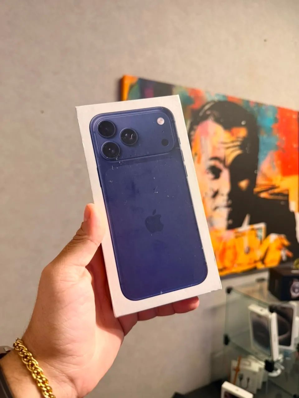 17 PRO MAX 256GB LACRADO 