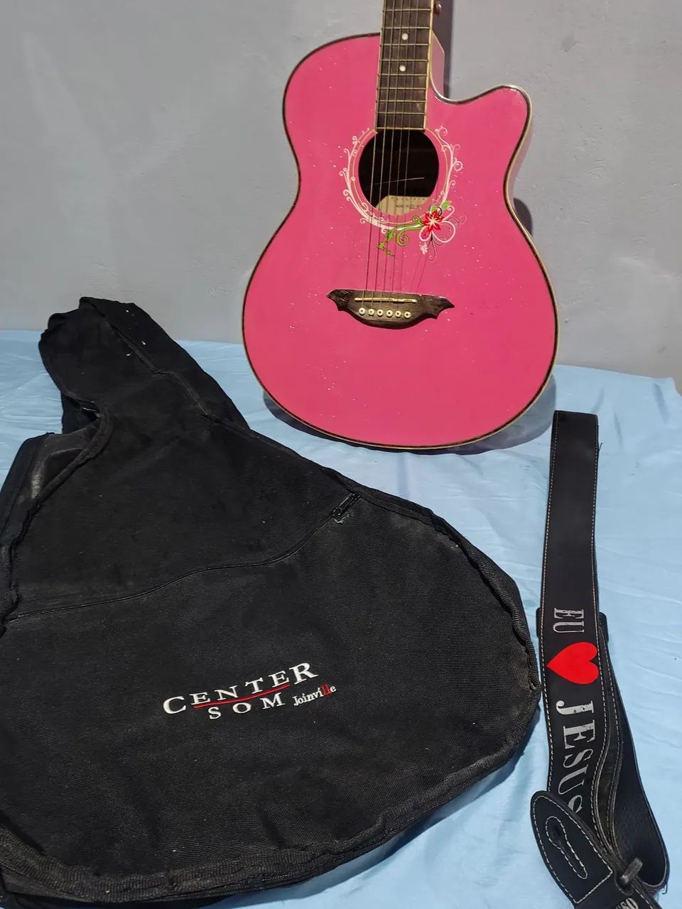 Violão rosa com glitter  - Foto 4