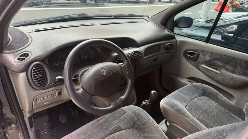 Renault Scenic Alize/ Expression 1.6 16V Mec. 2004 - Foto 3