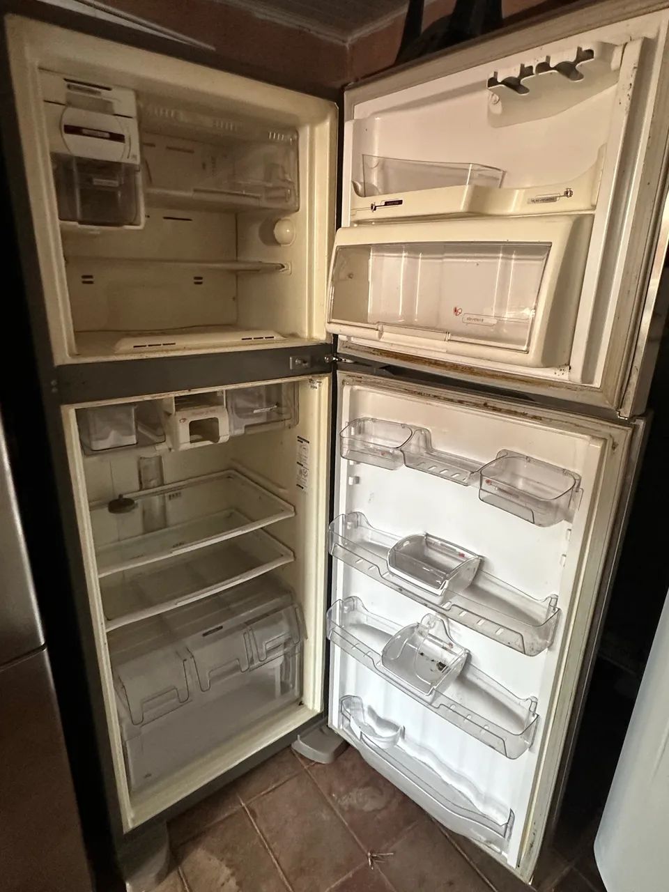 Vendo geladeira Brastemp  - Foto 4