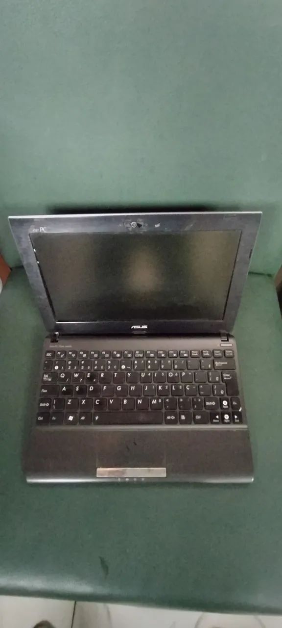 Notebook Asus pequeno