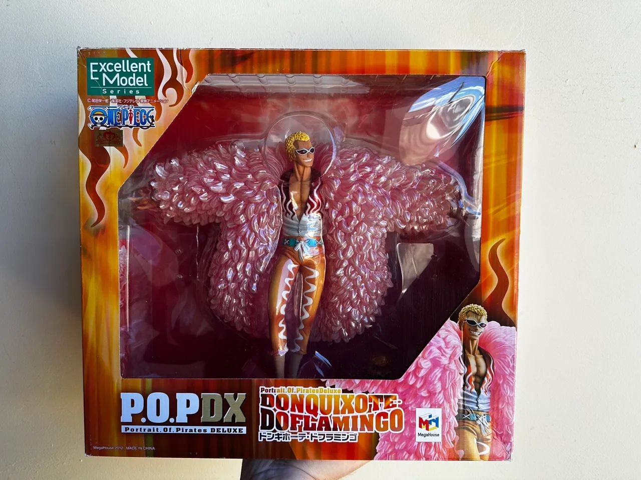 Bandai Megahouse- One Piece- Donquixote doflamingo P.O.P DX LER DESCRIÇÃO