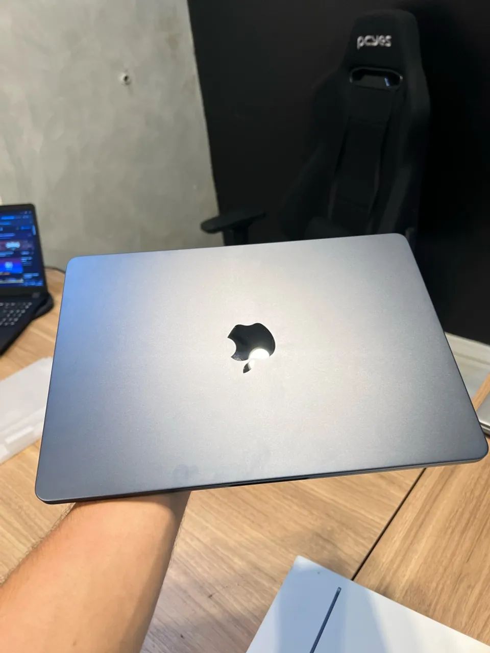 MacBook Air M5 512GB 16GB RAM (2026) Midnght - Notebooks - Jardim