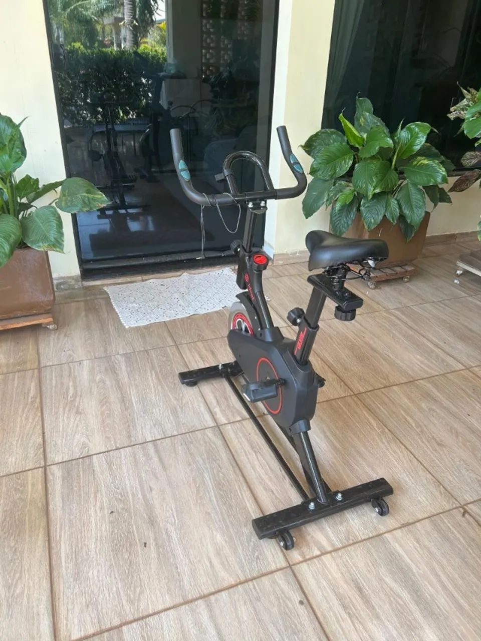 BICICLETA ERGOMÉTRICA  - Foto 2