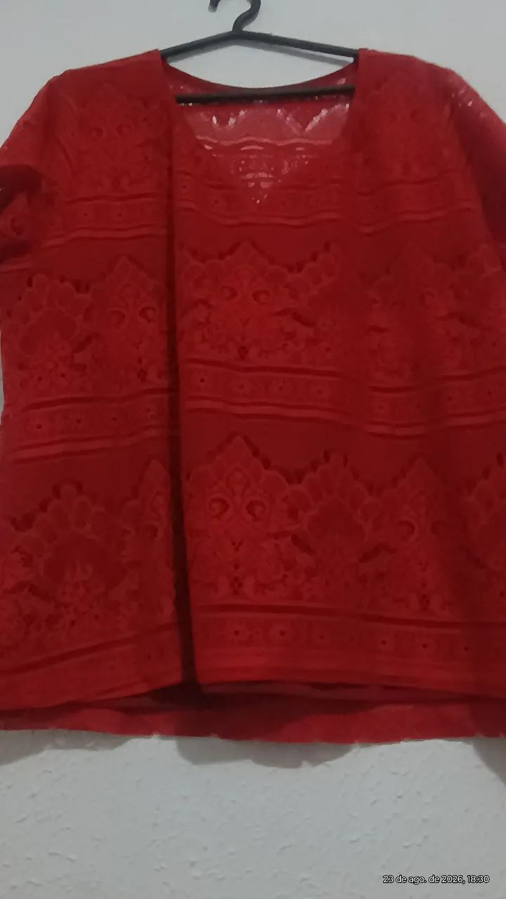 Linda blusa de renda forrada  - Foto 3