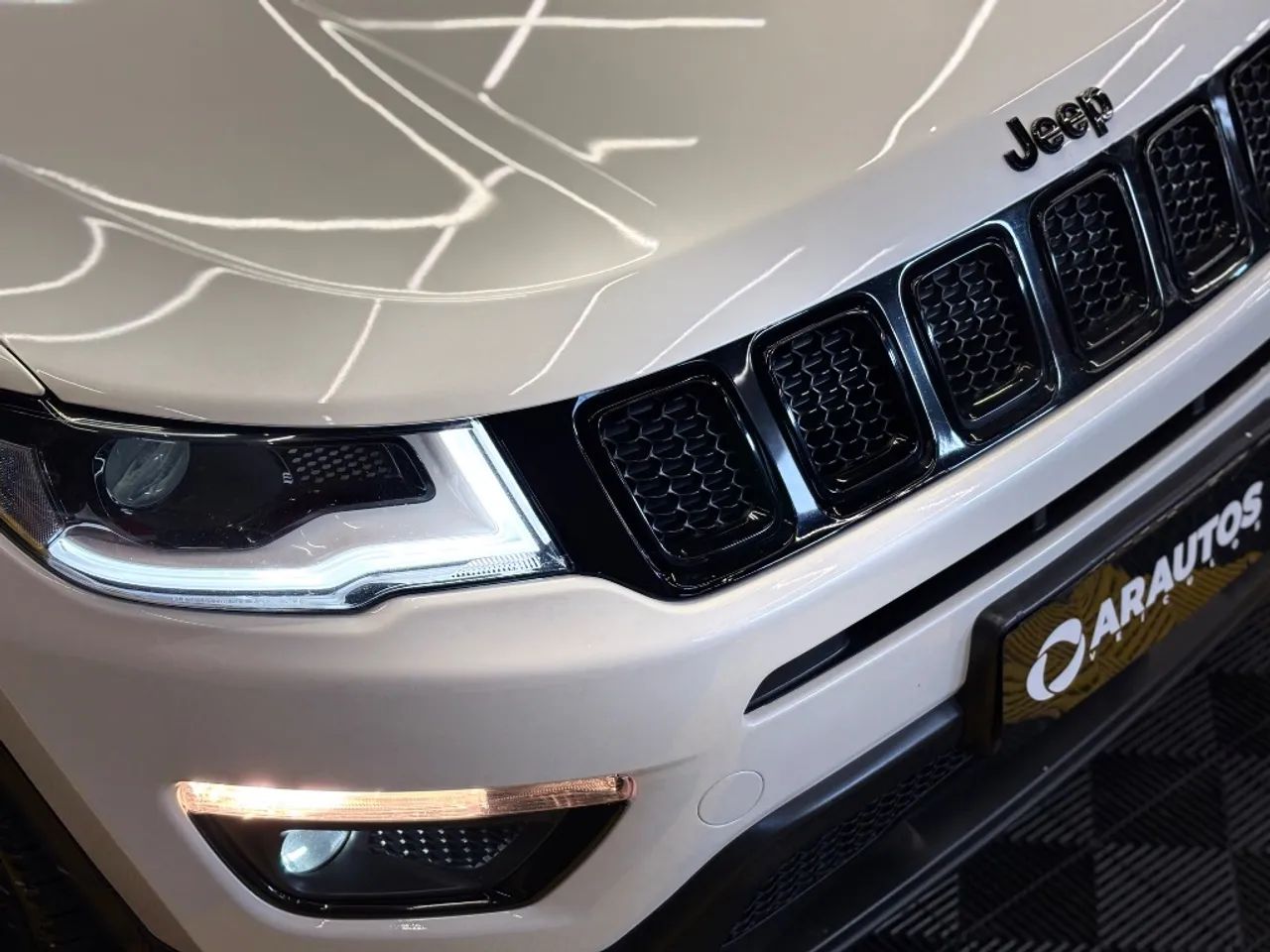 Jeep Compass Night Eagle 2.0 4X2 Flex 16V AUT 2018 - Foto 4