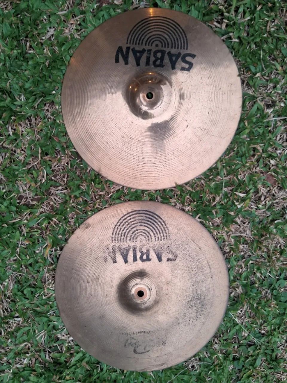 Prato Médio Sabian B8 Pro Medium Hit Hat De 14 Polegadas (Usado)