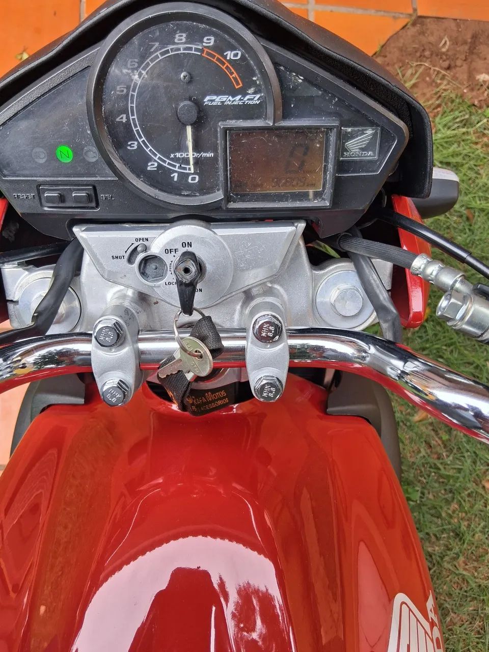 Cb 300 ano 2012 - Foto 3