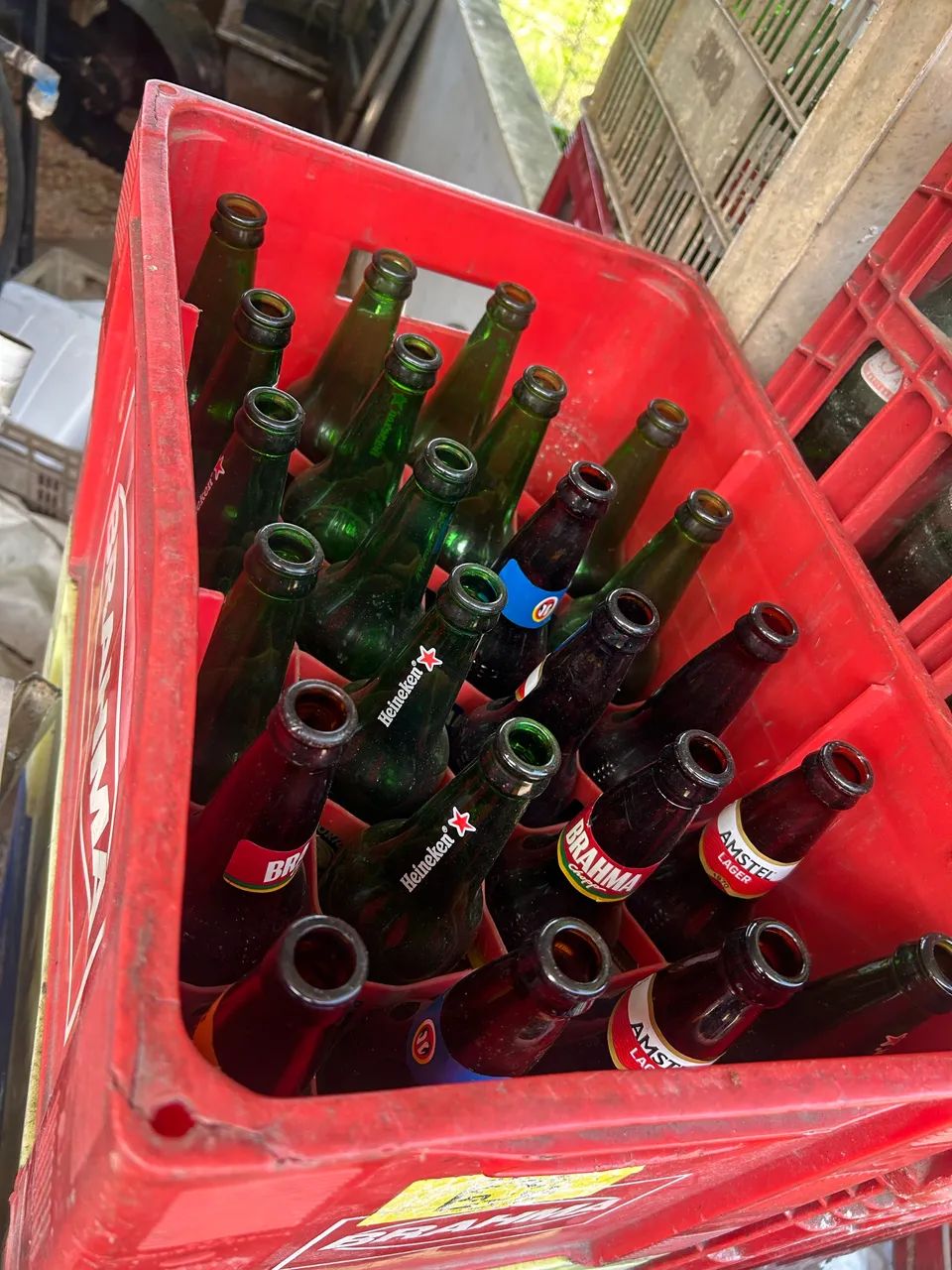 Caixas de cerveja e cascos  - Foto 4