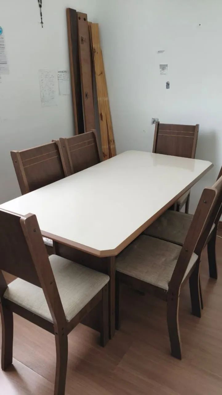 MESA com 06 CADEIRAS  - Foto 4