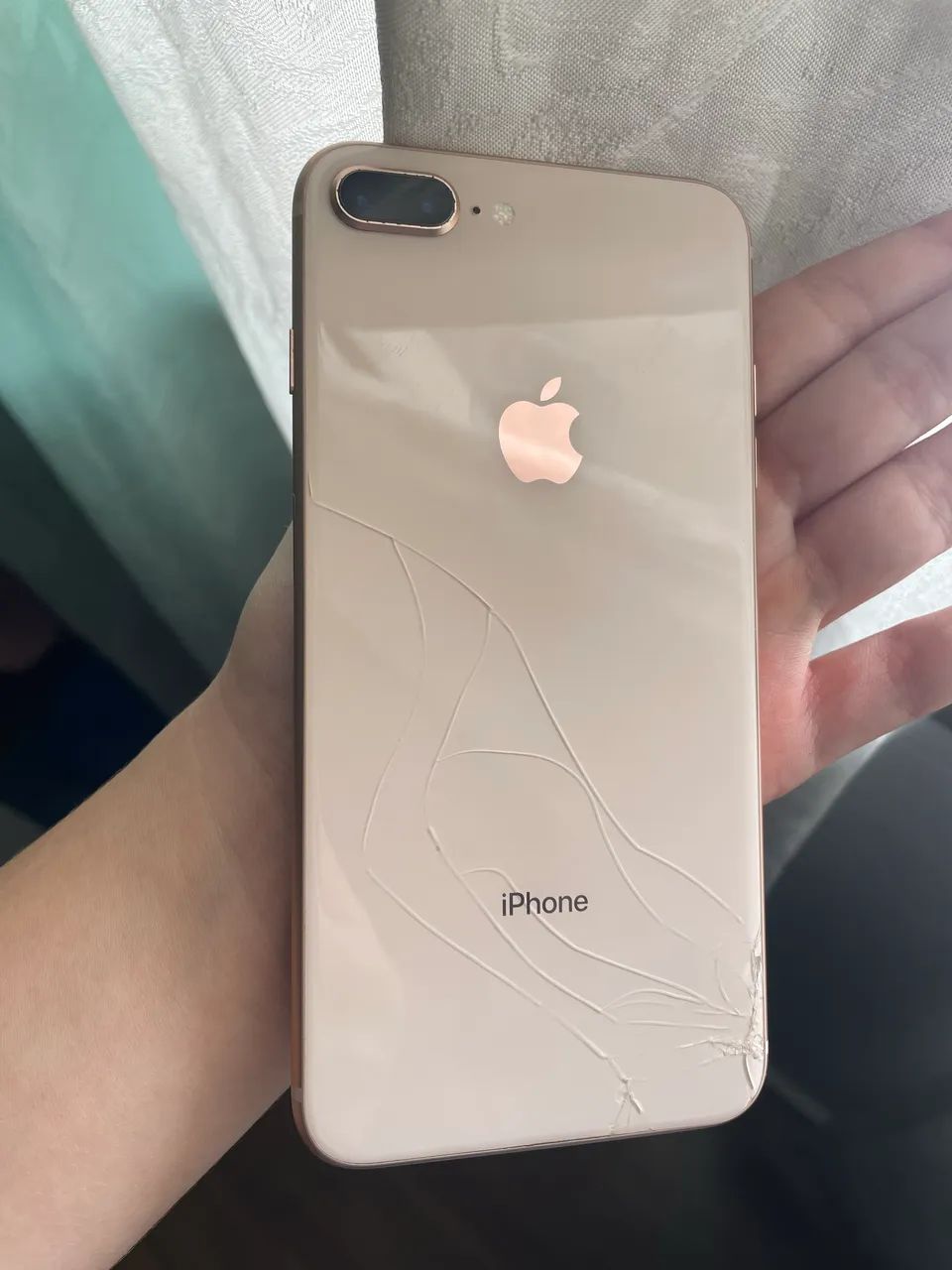 IPHONE 8 PLUS 64GB - Foto 2
