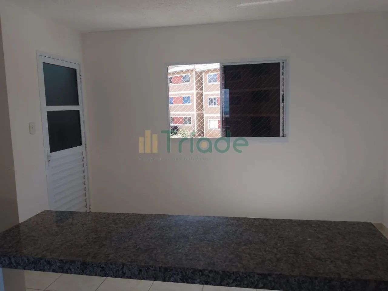 APARTAMENTO 2 QTOS COM ARMÁRIOS PLANEJADOS NA COZINHA - COND. ESPLANADA PARK I - Foto 6