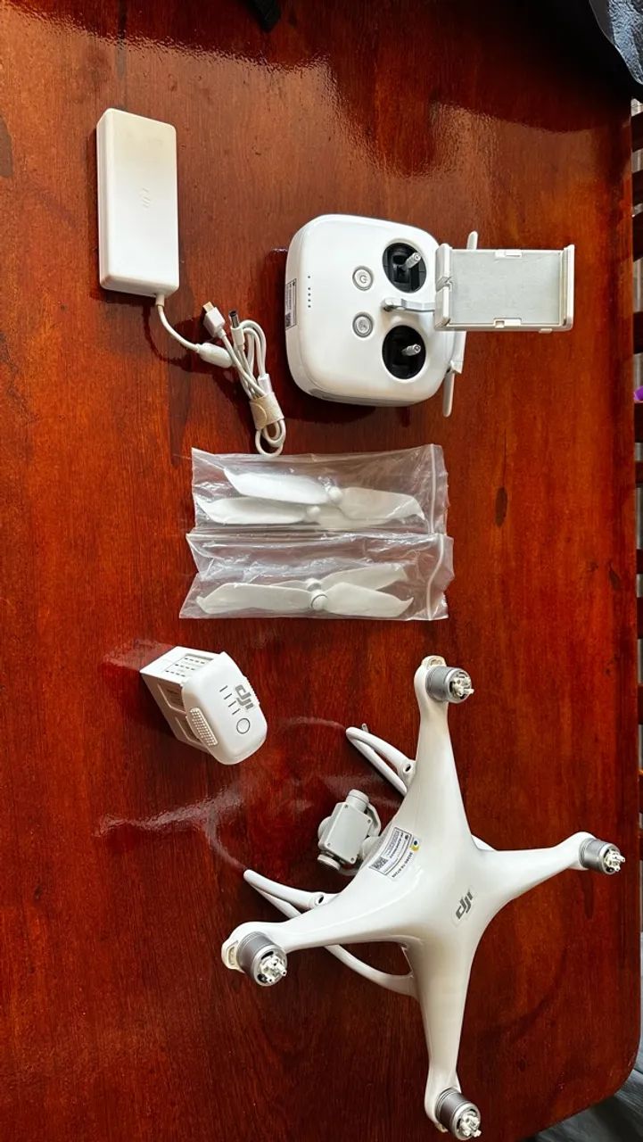 Drone DJI Phantom 4 Advanced (Completo)