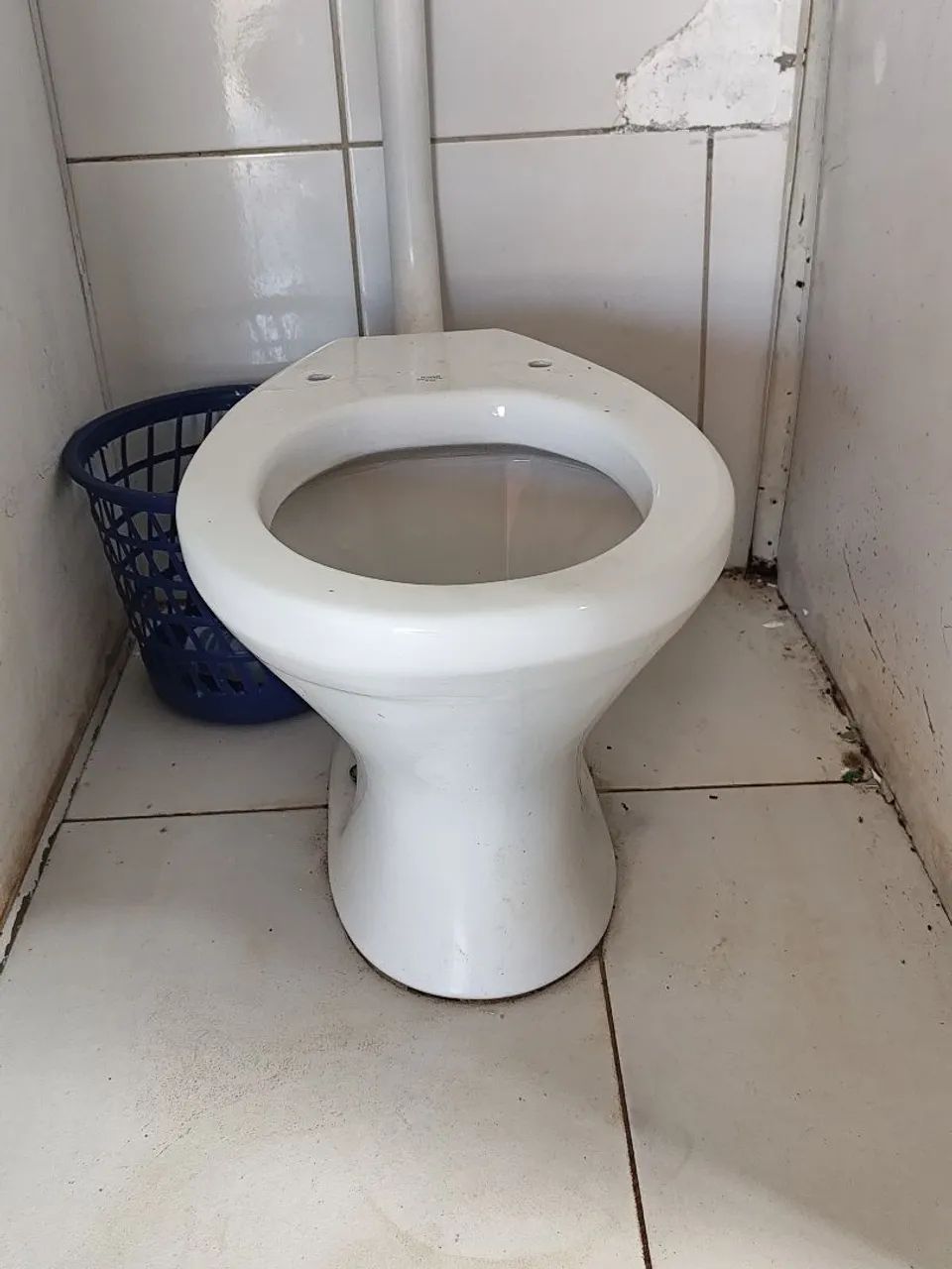 Vendo dois vasos infantis com descarga elevada  - Foto 4