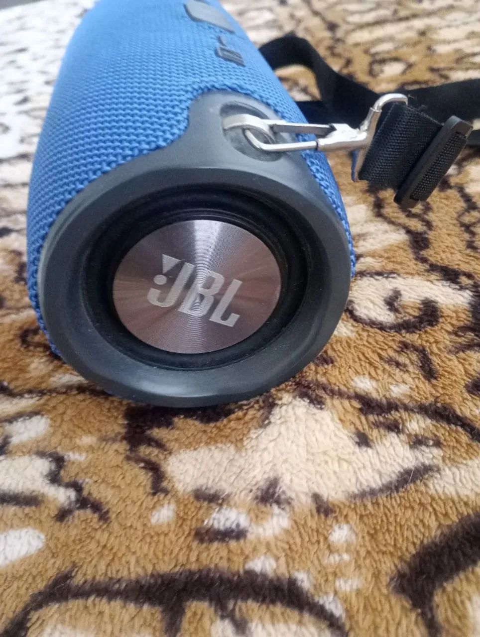 Caixa de som jbl