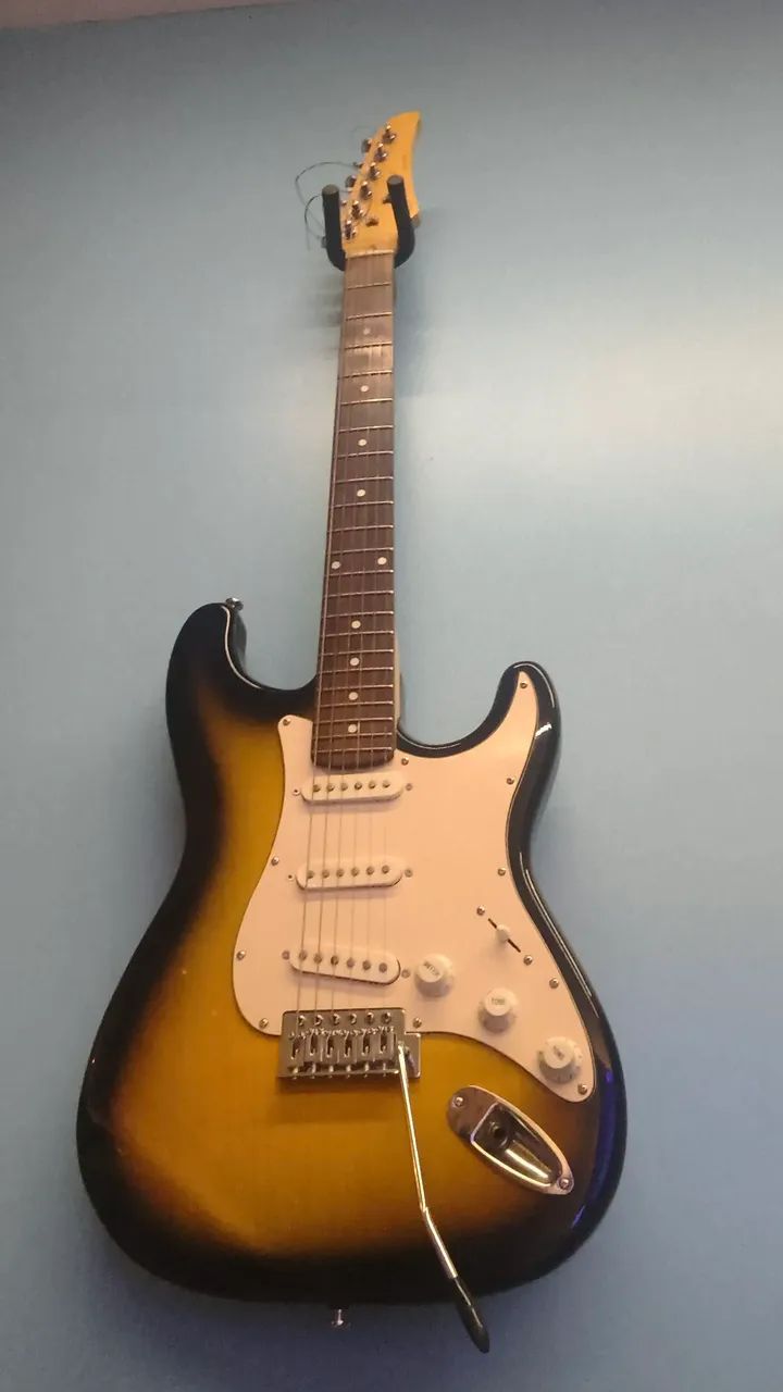 Guitarra condor 