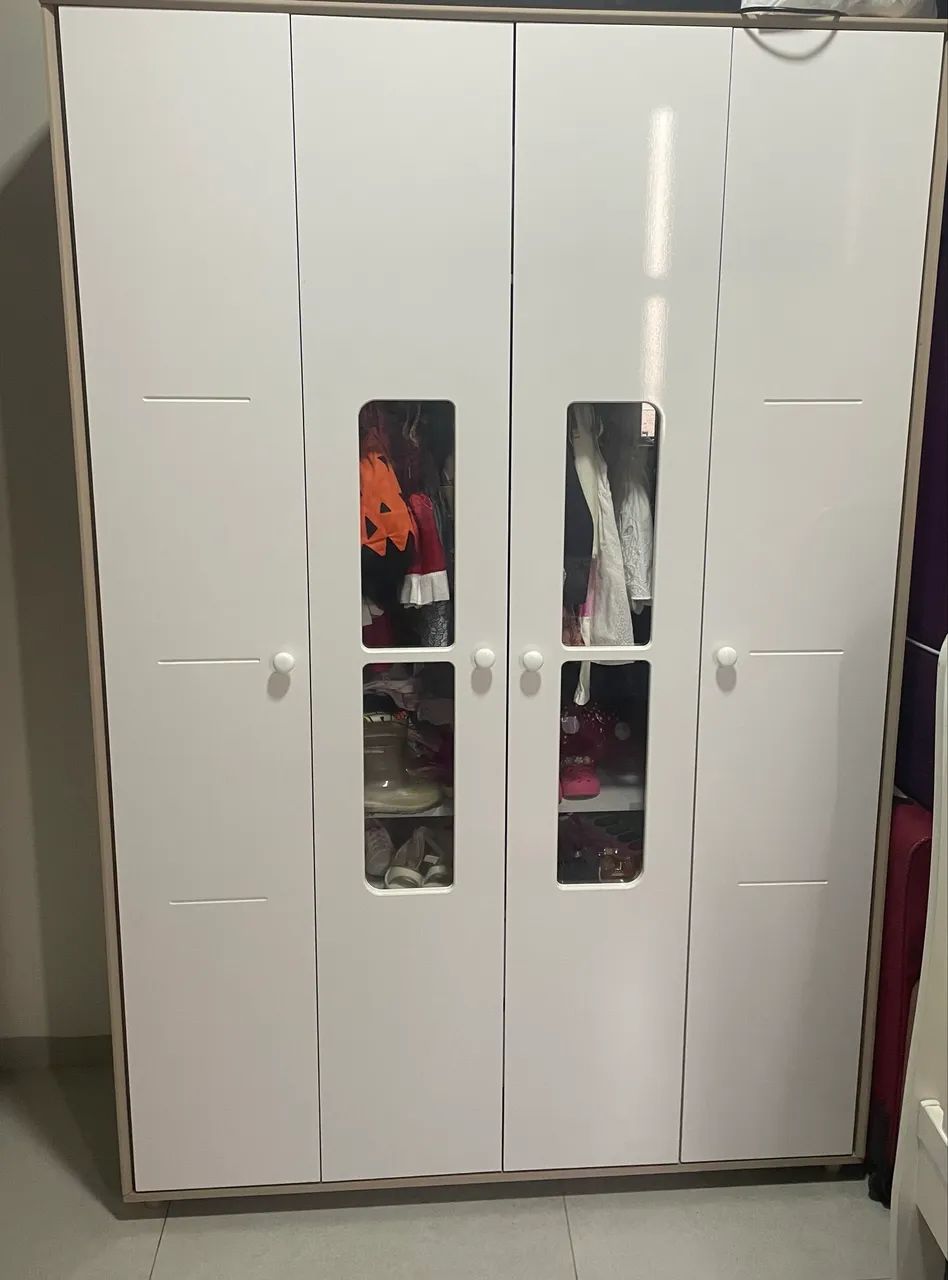 Kit guarda-roupa e cômoda infantil 