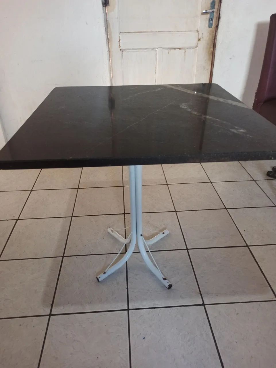 Mesa de mármore 