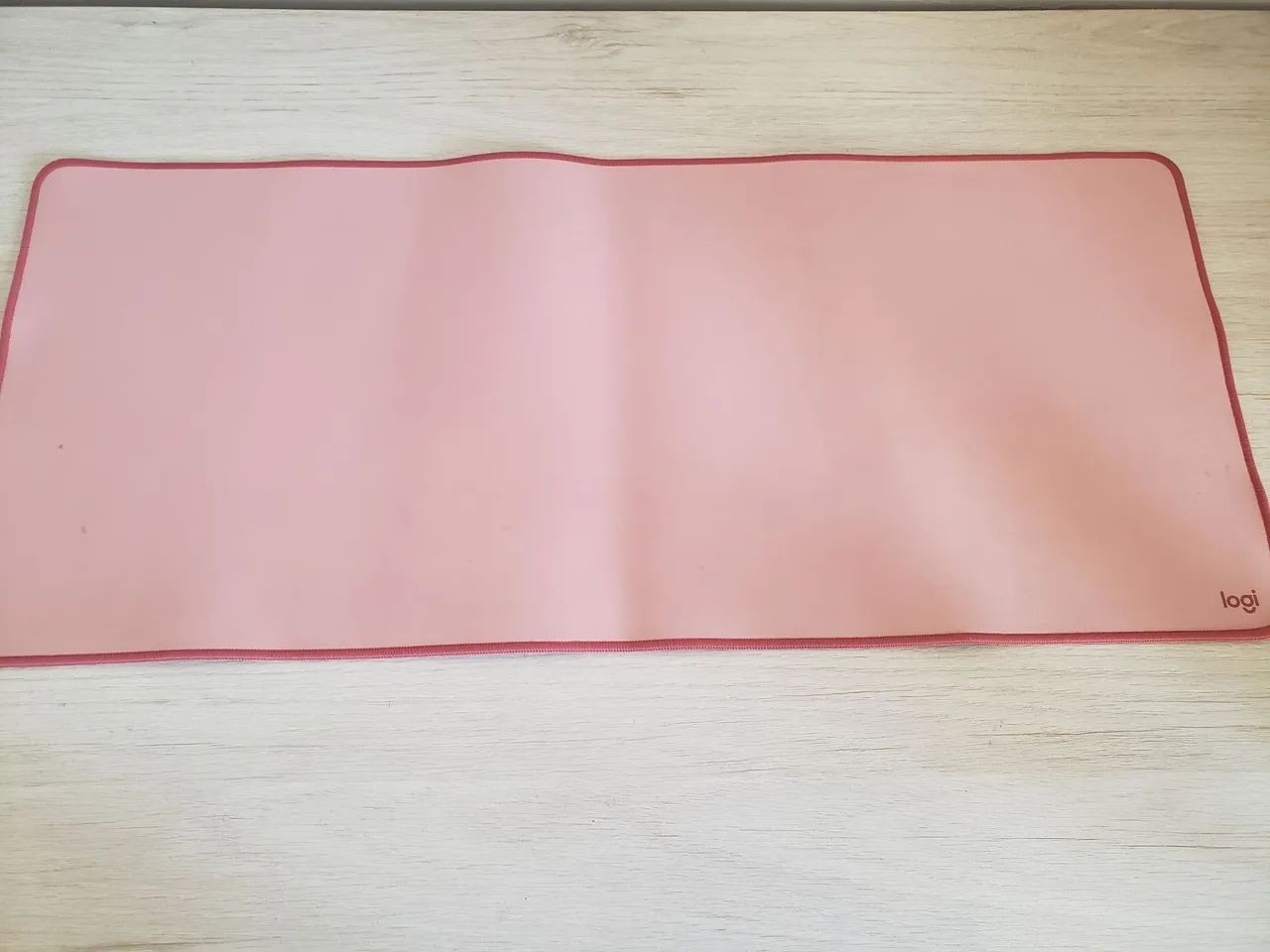 Mouse Pad Logitech Desk Mat Studio Series Rosa - Foto 2