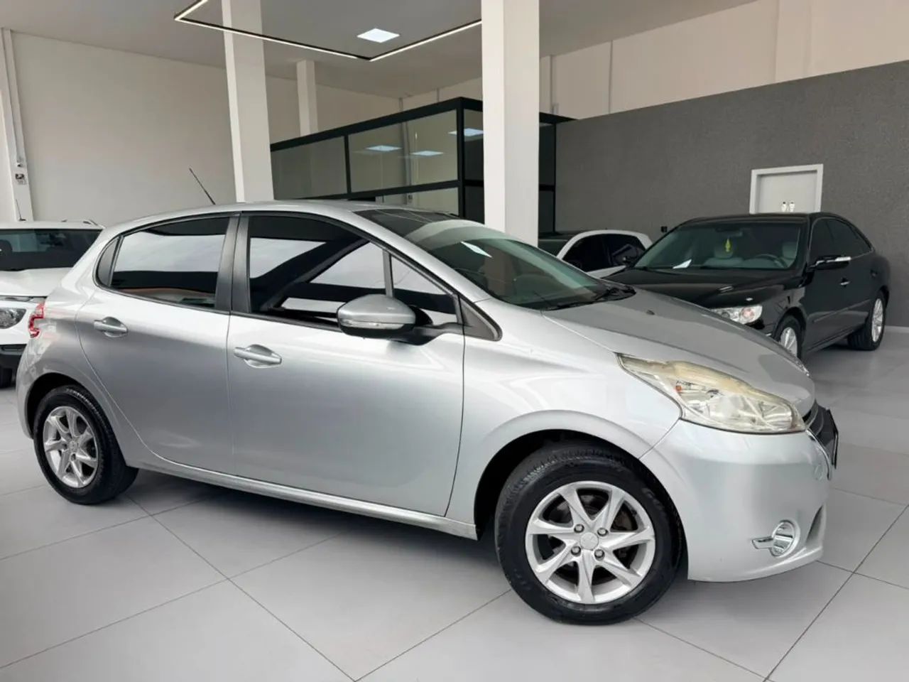 Peugeot 208 Active/active Pack 1.5 Flex 8V 5P 2015 - Foto 3
