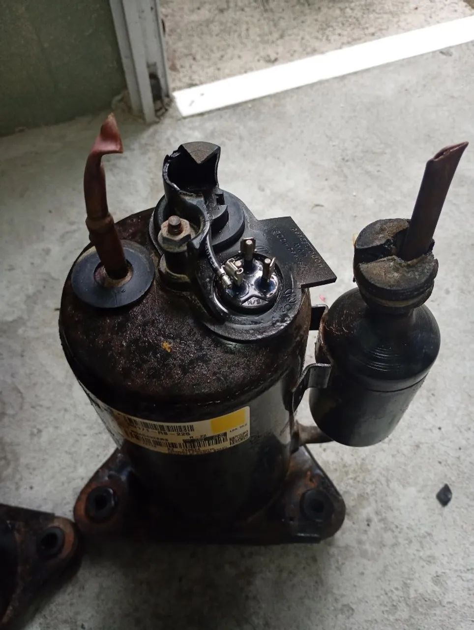 Compressor de ar condicionado 7.5 e 12 - Foto 2