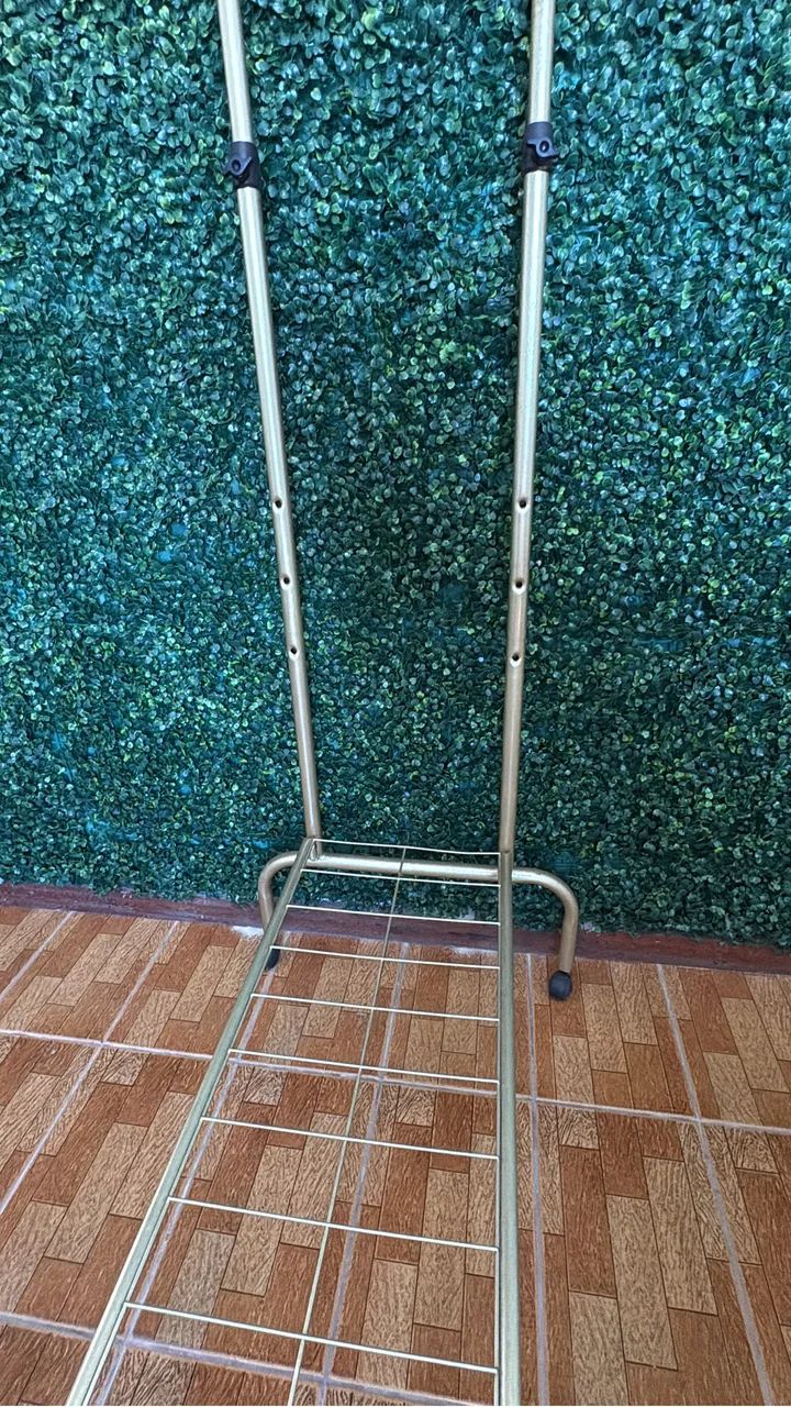 Arara de roupa  - Foto 2