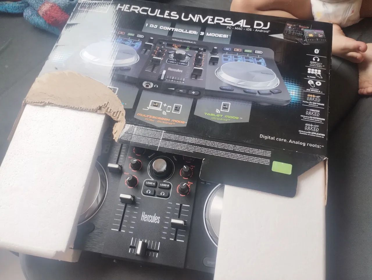 Controlador DJ Hércules universal 