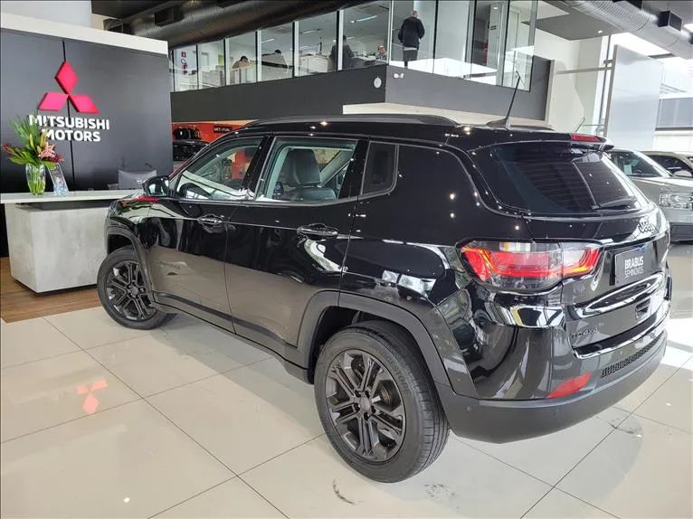 Jeep Compass LONG. TD 350 2.0 4x4 Diesel Aut., foto 6 de 16