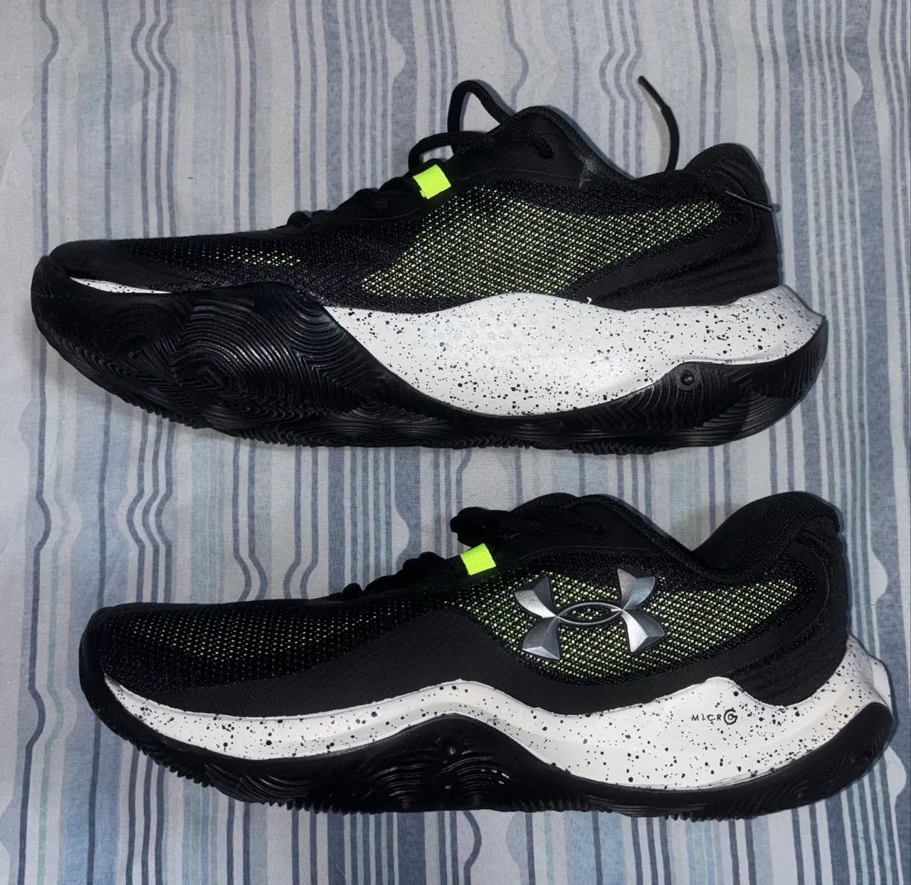 Tênis Under Armour Buzzer 2