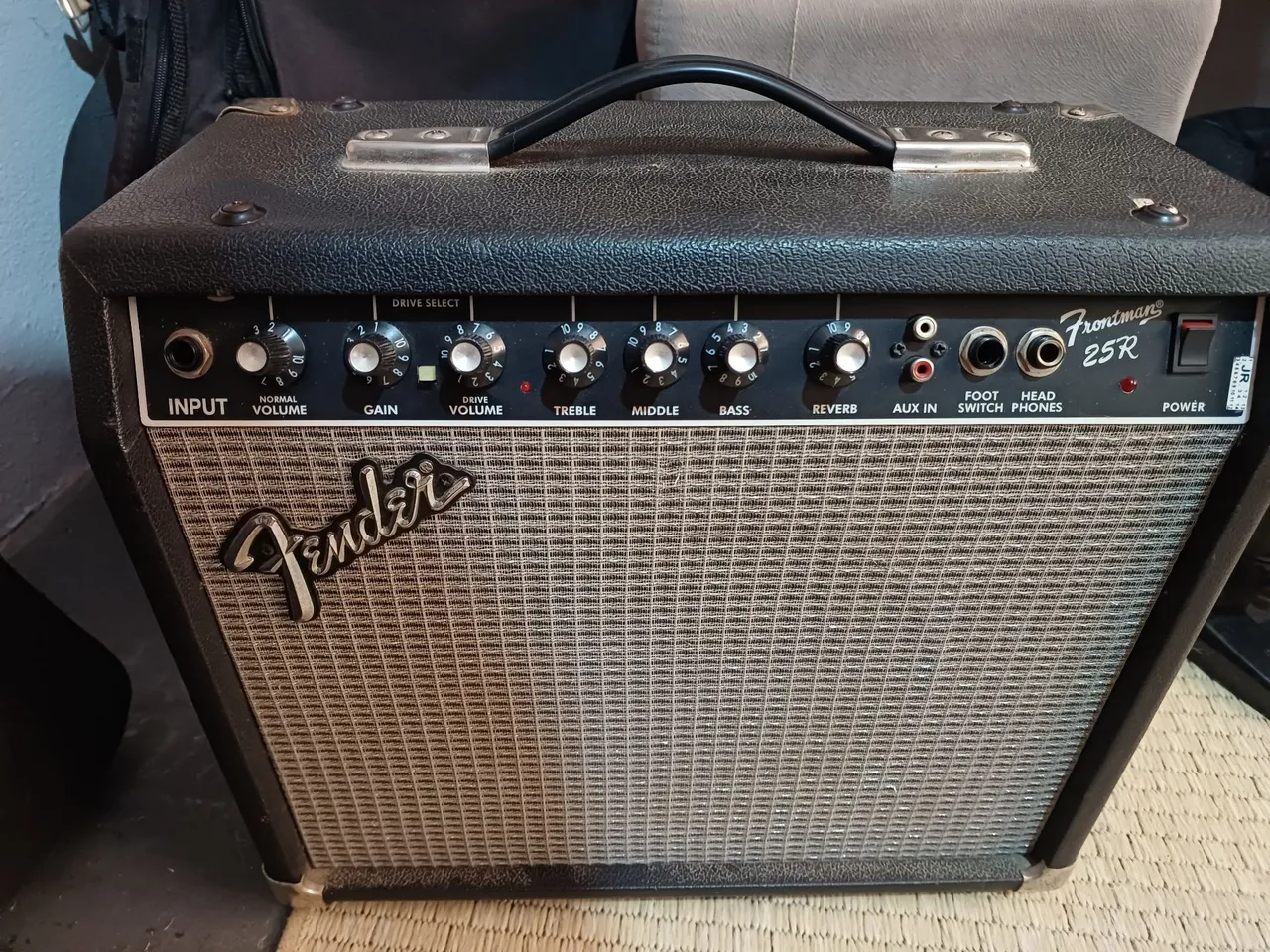 fender frontman 25r