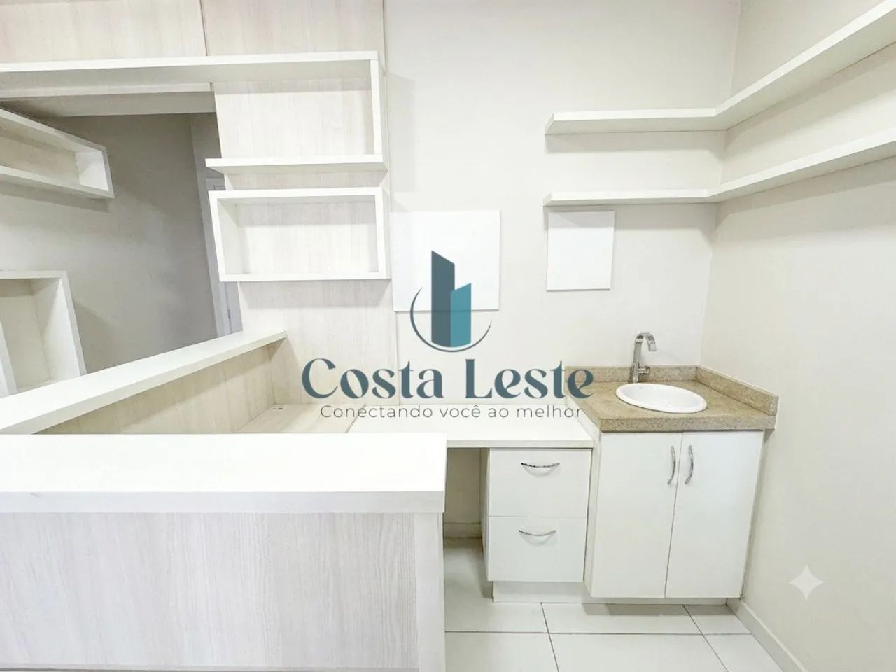 Excelente sala comercial mobiliada na Trindade - Foto 4