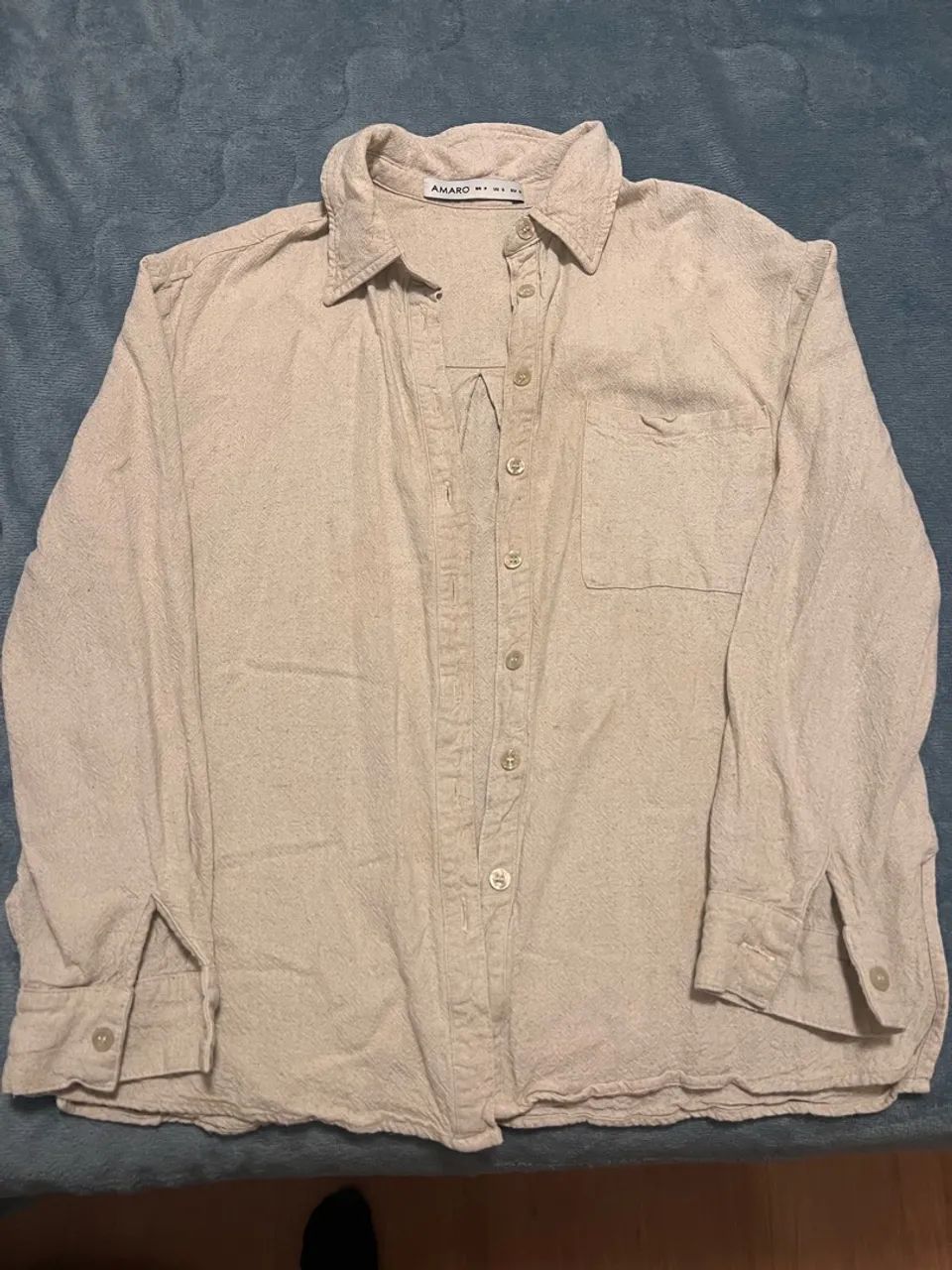 Camisa Bege Amaro Manga Longa com Bolso