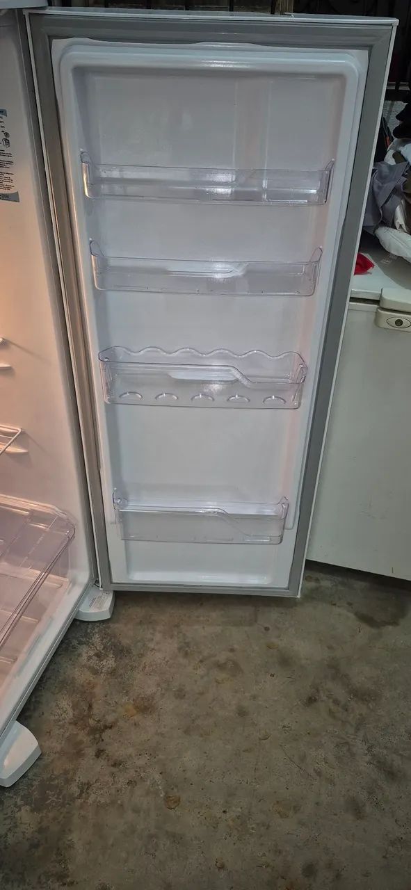 GELADEIRA ELECTROLUX 240L - Foto 5