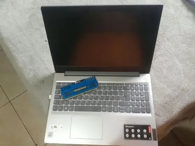 notebook Lenovo ipad i3 4gb de RAM 1TB de hd - Foto 3