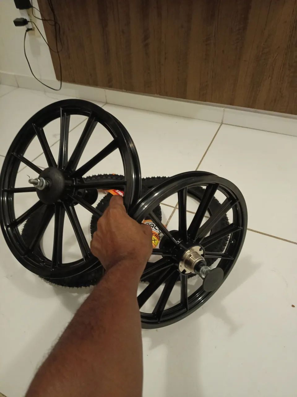 Bicicleta aro 16, nova na caixa - Foto 3