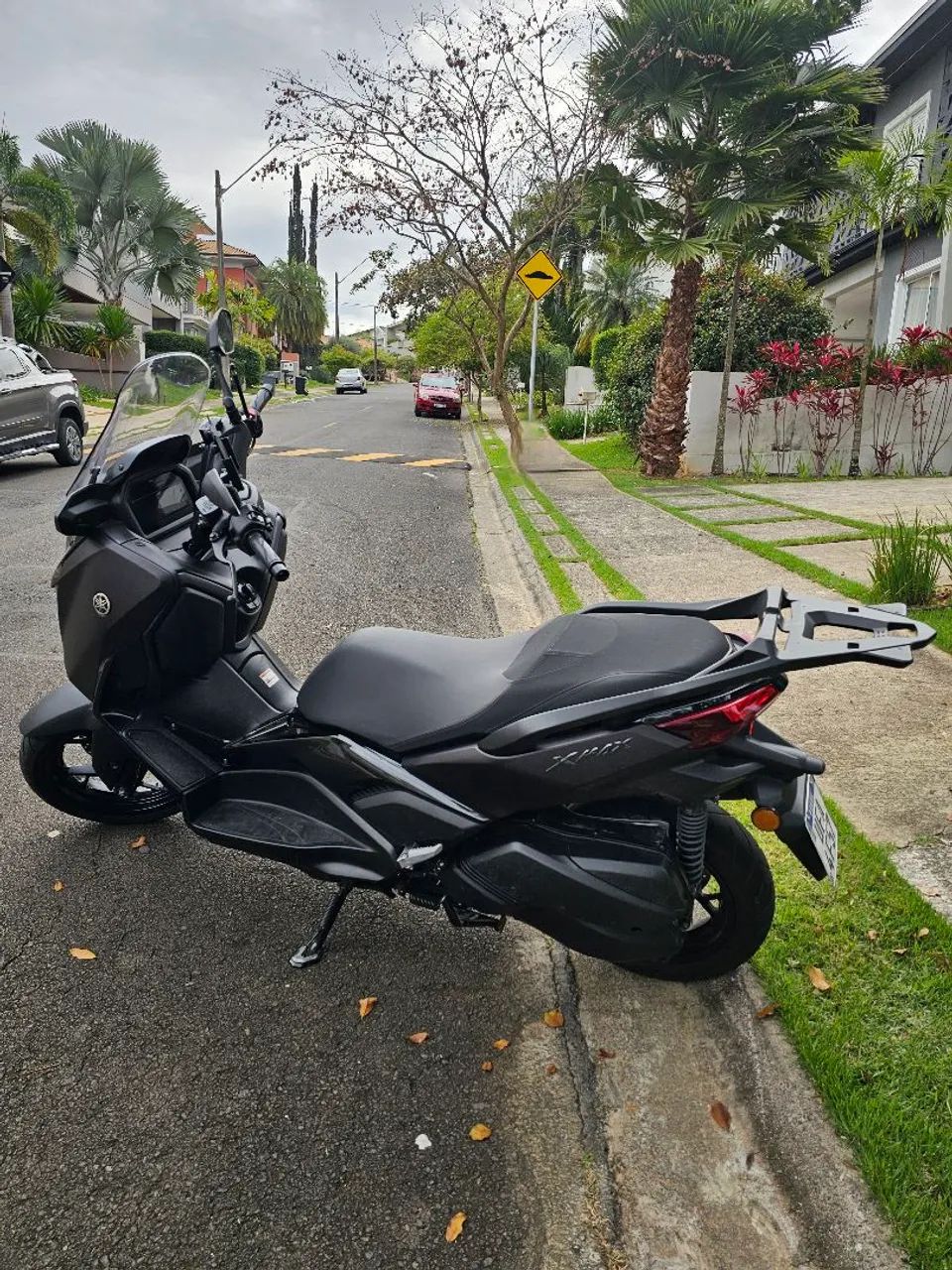 YAMAHA XMAX 300 CONNECTED 2026 - Foto 3