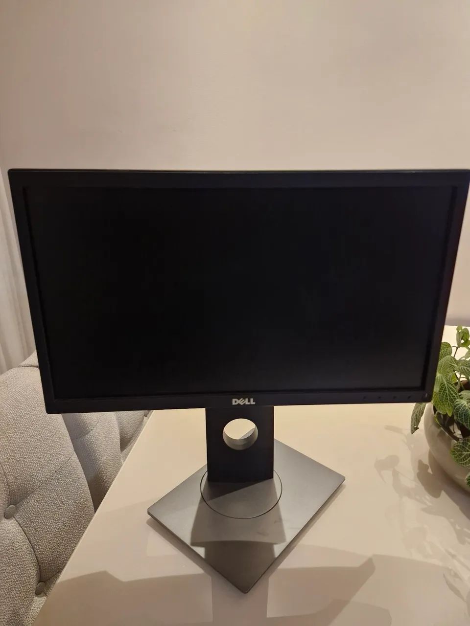 monitor Dell P2018H de 19,5