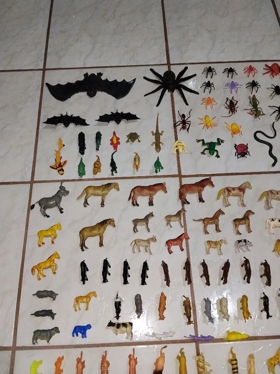 Mais de 200 miniaturas de animais, insetos, bichos e etc - Foto 3