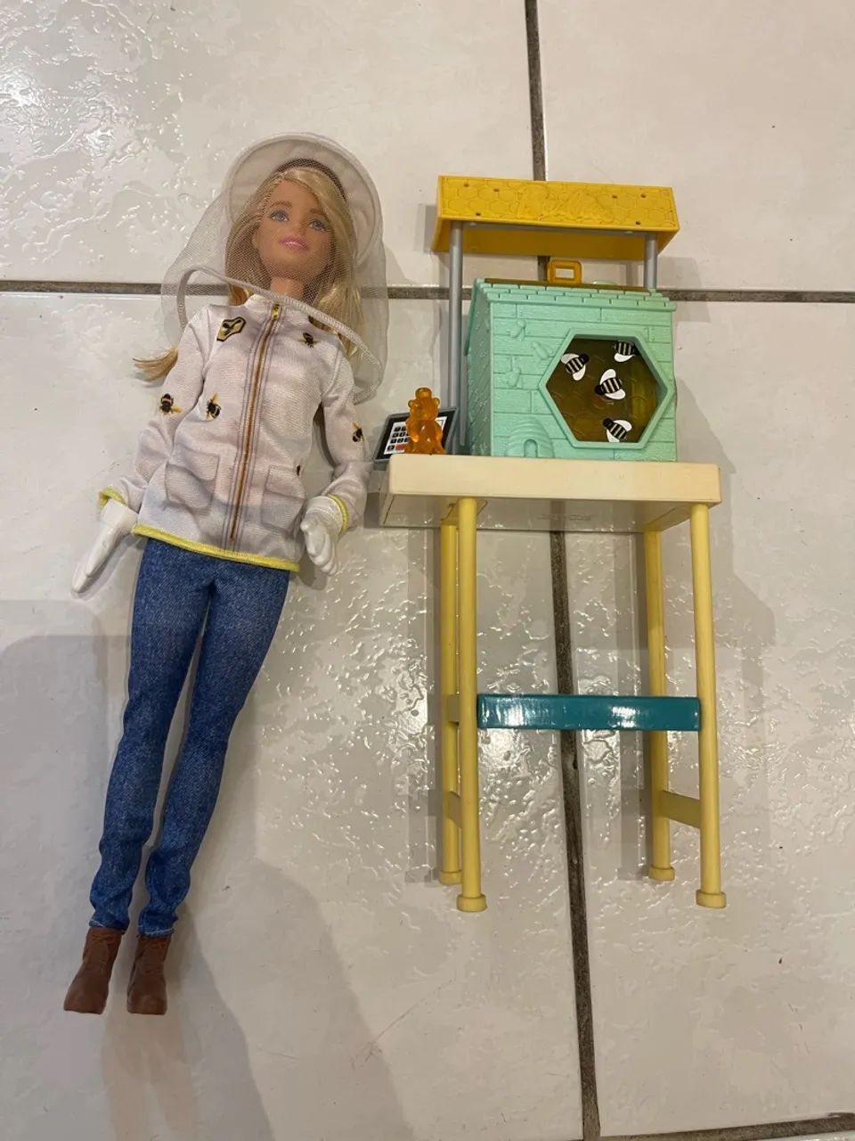 Barbie Apicultora - Foto 3