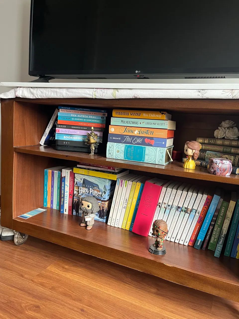     Rack para TV em Madeira
