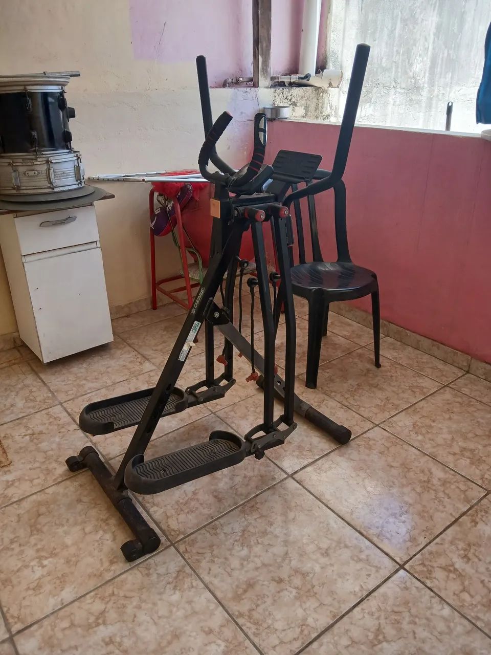 Simulador de elíptico Marca Genis 