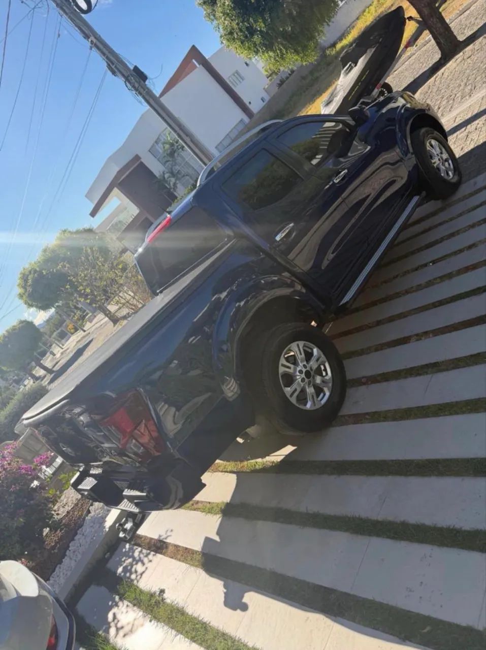 Nissan Frontier XE CD 4X4 2.3 BI-TB DIESEL AUT. 2025