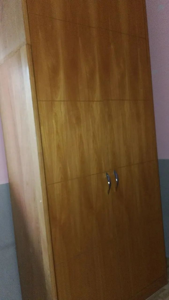 Guarda roupa de madeira  - Foto 4