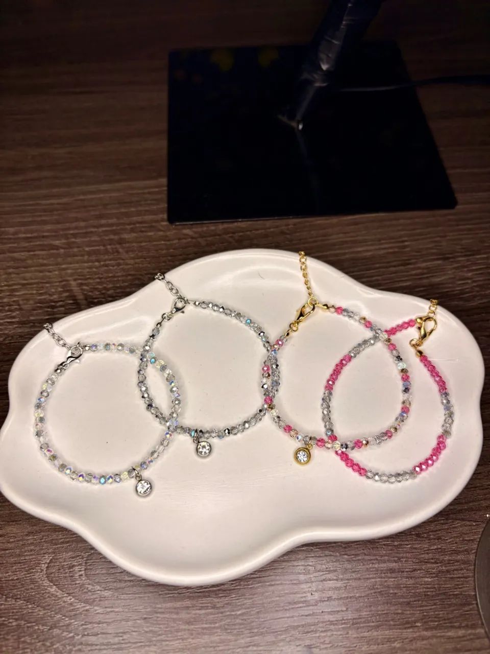 Pulseiras artesanais cristais e vidrilhos  - Foto 5