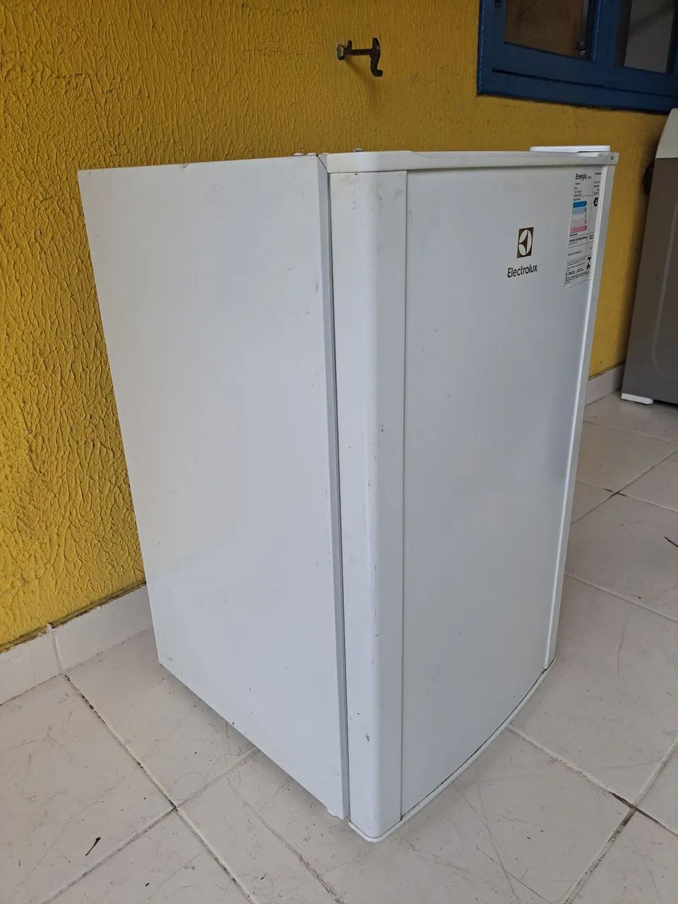 Vende-se frigobar Electrolux  - Foto 3