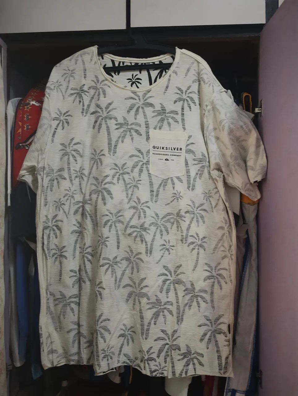 Camiseta Quiksilver dupla face - Foto 2