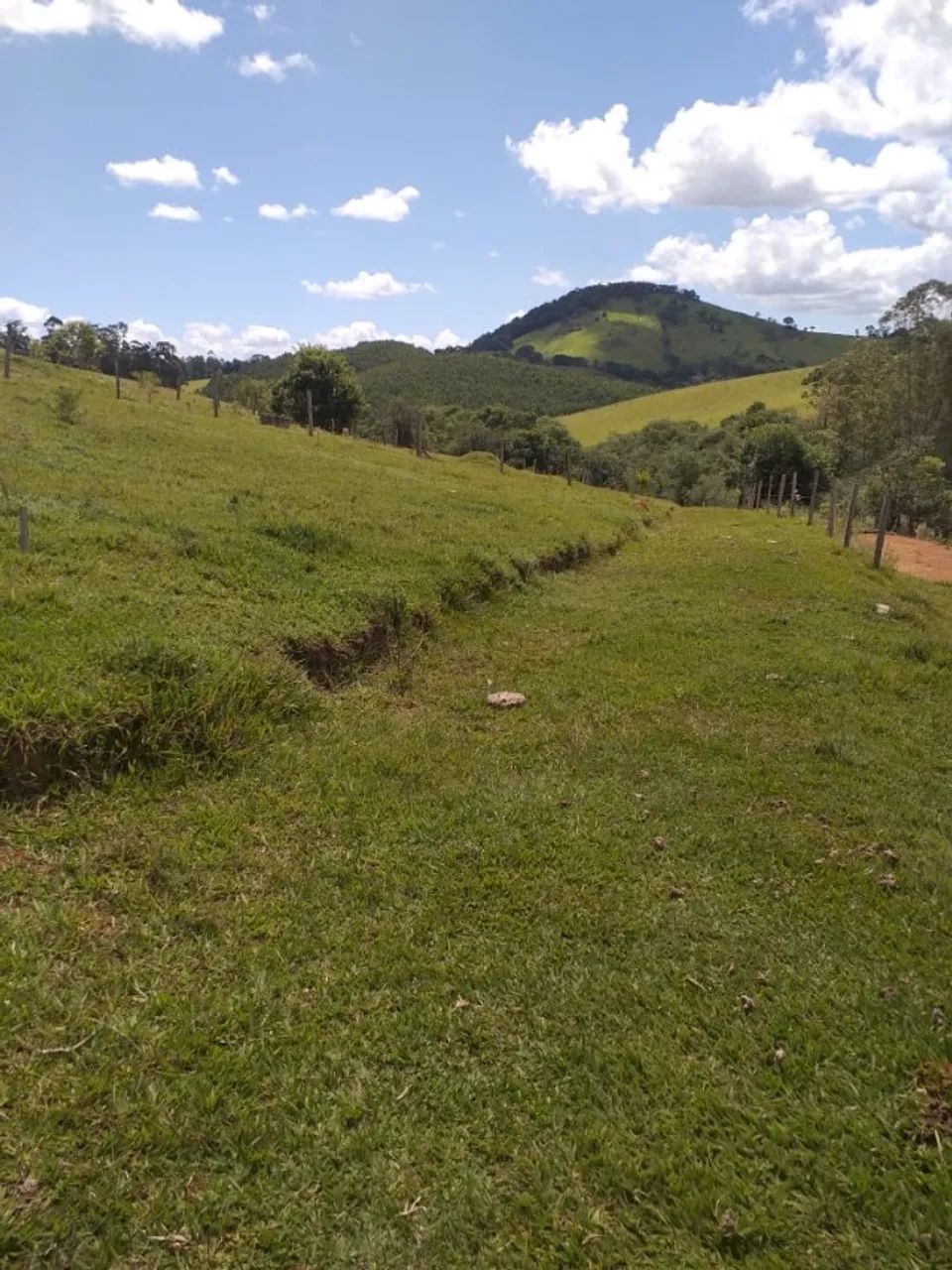 VENDO OU TROCO terreno em Pedra Bela SP 