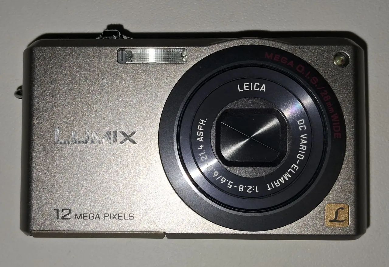 LUMIX DMC-FX100 12メガピクセル Câmera Digital Compacta Panasonic Lumix DMC-FX 100-N Com 12.2 Mega