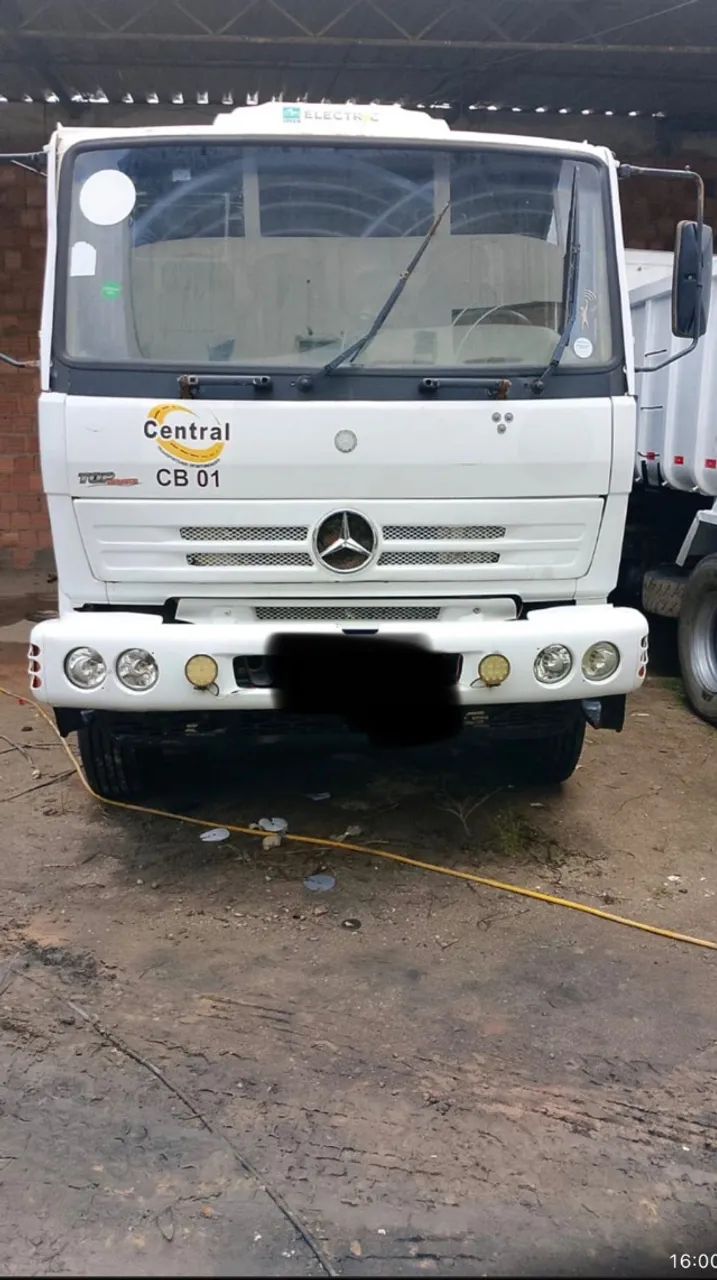 MERCEDES BENZ 6X4 TRAÇADO BASCULANTE ANO 2011