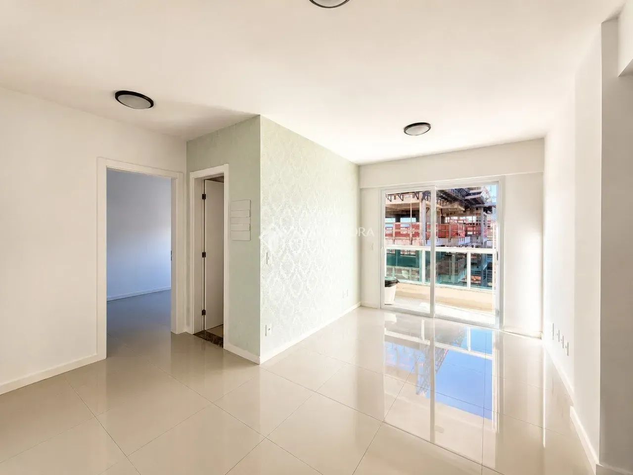 Imóvel para venda com 45 metros quadrados com 1 quarto em Pantanal - Florianópolis - SC - Foto 2